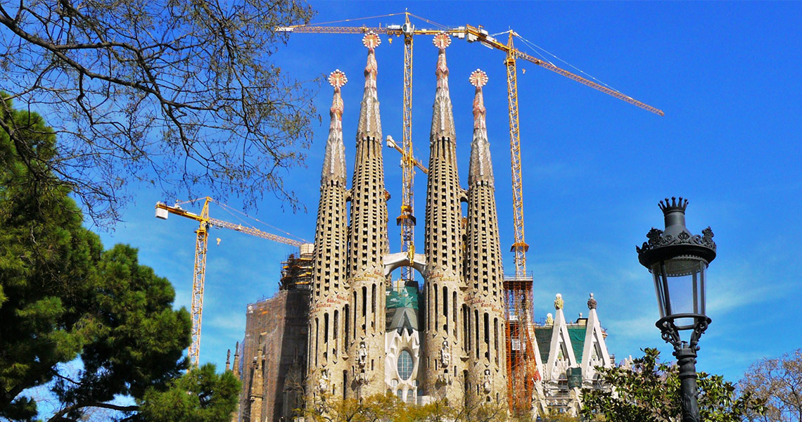 Sagrada Familia Basilica. It is a mandatory stop whichever you consider to be the best Time to Cruise to Barcelona.