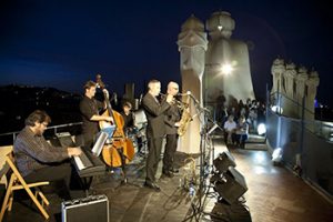 band playing jazz at the rooftop of la pedrera house in barcelona